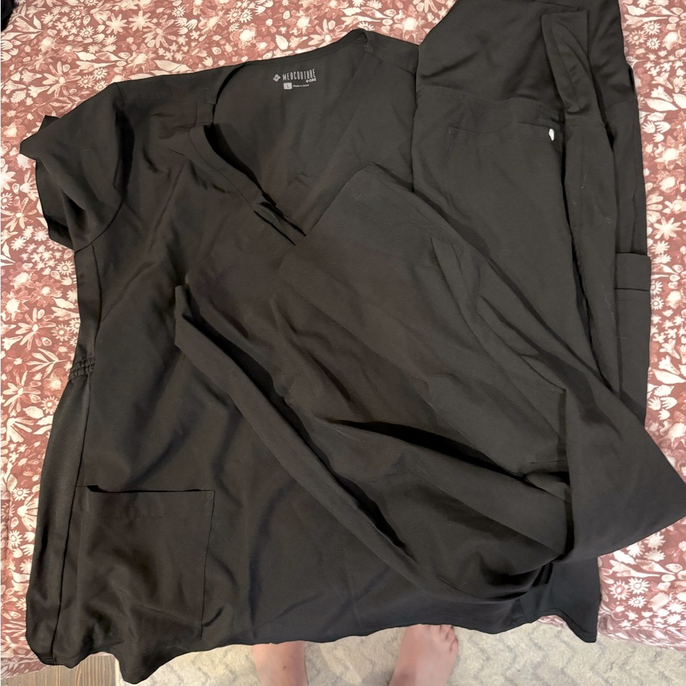Med couture maternity scrubs
